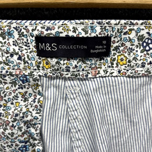 M&S‎ shorts womens 18 blue white stripe Chino cotton blend - Picture 8 of 15